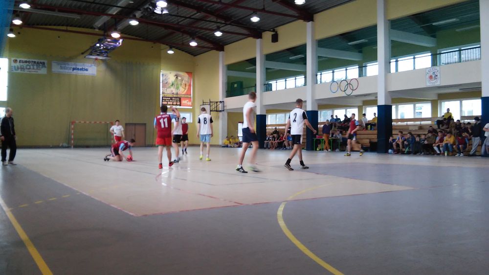 iv-turniej-solectw-w-halowej-pilce-noznej