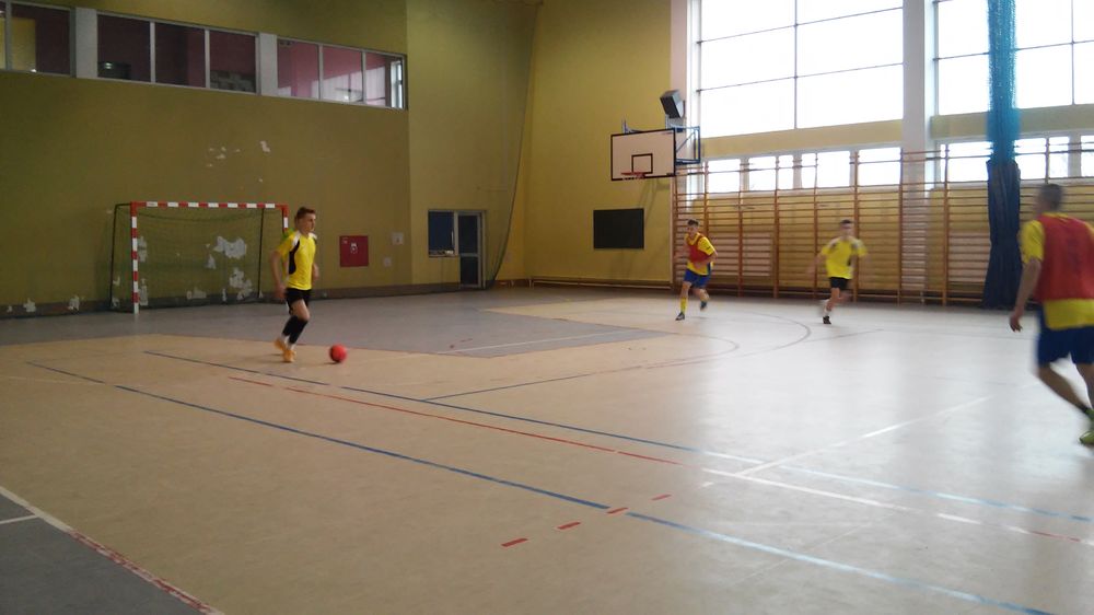 iv-turniej-solectw-w-halowej-pilce-noznej