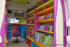 bibliobus-ksiazki-budza-sie-wiosna